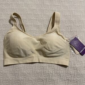 Body & Bra Women's XL Anti-Sag Seamless Supportive Bra Beige Wire Free